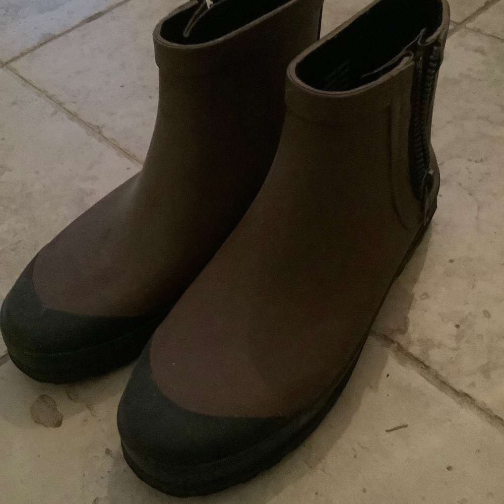 Madewell Waterproof Brown Ankle Boots with Black Soles